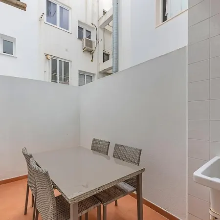 Cozy & Comfy Seaside Retreat In Daire Estepona