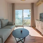 Cozy & Comfy Seaside Retreat In 公寓 埃斯特波纳