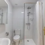 Cozy & Comfy Seaside Retreat In 公寓