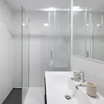 公寓 Cozy & Comfy Seaside Retreat In 埃斯特波纳