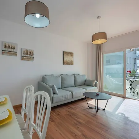 Cozy & Comfy Seaside Retreat In 公寓 埃斯特波纳