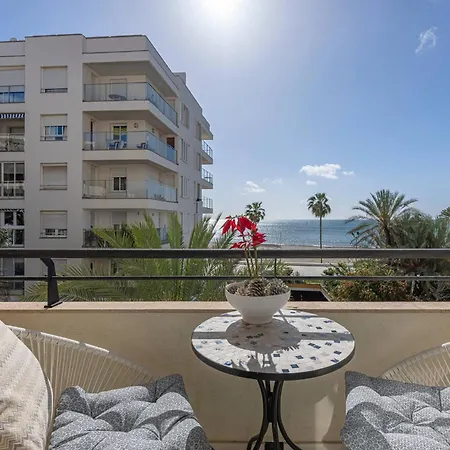 Cozy & Comfy Seaside Retreat In Appartement Estepona